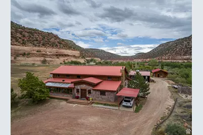 1095 S Montezuma Canyon Rd, Monticello, UT 84535 - Photo 1