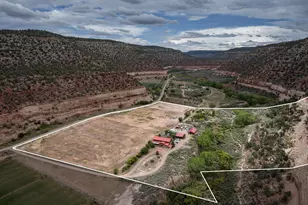 1095 S Montezuma Canyon Rd, Monticello, UT 84535 - Photo 2