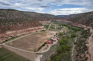 1095 S Montezuma Canyon Rd, Monticello, UT 84535 - Photo 4
