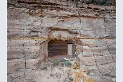 1095 S Montezuma Canyon Rd, Monticello, UT 84535 - Photo 82