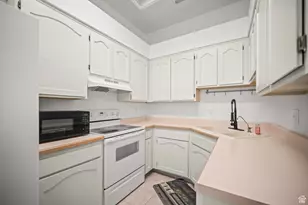 2050 W Canyon Dr, Saint George, UT 84770 - Photo 8