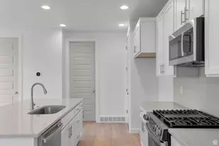 6738 W Docksider Dr, South Jordan, UT 84009 - Photo 10