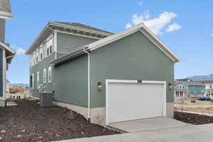 11339 S Offshore Wy, South Jordan, UT 84009 - Photo 4