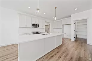 443 S McBride Dr, Grantsville, UT 84029 - Photo 8