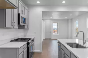 11341 S Offshore Wy, South Jordan, UT 84009 - Photo 8