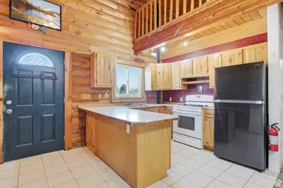 371 S 100 E, Richmond, UT 84333 - Photo 4