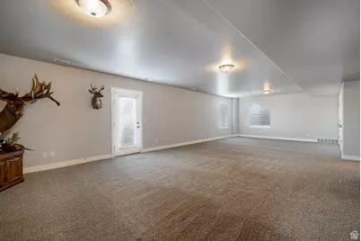 94 W Hillside Dr, Elk Ridge, UT 84651 - Photo 16