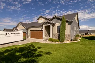 94 W Hillside Dr, Elk Ridge, UT 84651 - Photo 2