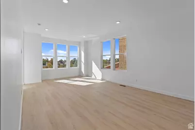 1463 N 1875 W #165, Layton, UT 84041 - Photo 4