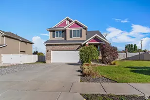 3166 W 5625 S, Roy, UT 84067 - Photo 2