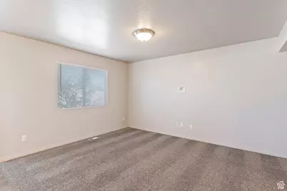 3166 W 5625 S, Roy, UT 84067 - Photo 6