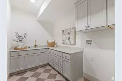 9623 S Tannenbaum Cv, Sandy, UT 84092 - Photo 30