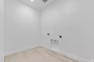 236 W Glenbrittle Dr, Lehi, UT 84048 - Photo 8