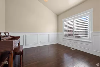 51 E Magellan Ln, Elk Ridge, UT 84651 - Photo 6