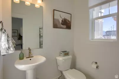 3215 N Saddlebrook Ln W #319, Plain City, UT 84404 - Photo 24