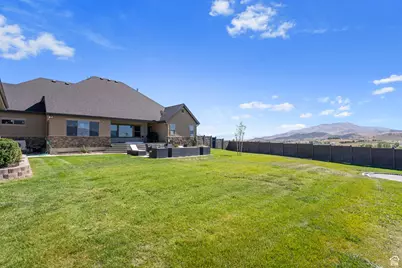 9031 N Cassie Dr E, Eagle Mountain, UT 84005 - Photo 36