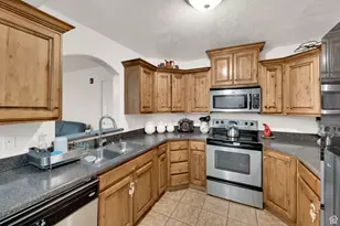 1045 S 1700 W, Payson, UT 84651 - Photo 10