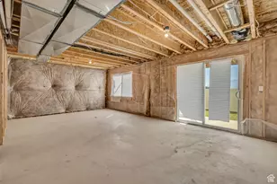 1027 W Coral Charm Wy, Saratoga Springs, UT 84045 - Photo 36