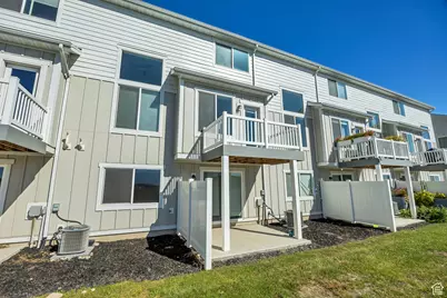 1027 W Coral Charm Way, Saratoga Springs, UT 84045 - Photo 8