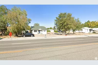 347 E Winchester St, Murray, UT 84107 - Photo 2