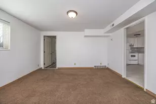 195 N 800 E, Hyrum, UT 84319 - Photo 14