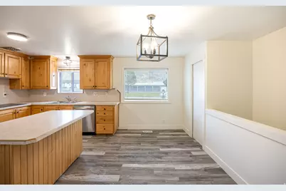 195 N 800 E, Hyrum, UT 84319 - Photo 6