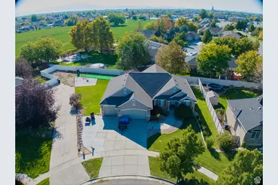 916 S 1760 W, Syracuse, UT 84075 - Photo 1