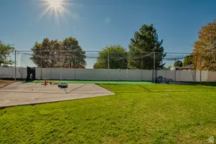 916 S 1760 W, Syracuse, UT 84075 - Photo 28