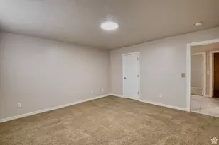 916 S 1760 W, Syracuse, UT 84075 - Photo 22