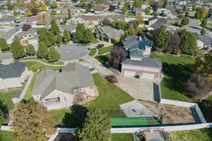 916 S 1760 W, Syracuse, UT 84075 - Photo 32