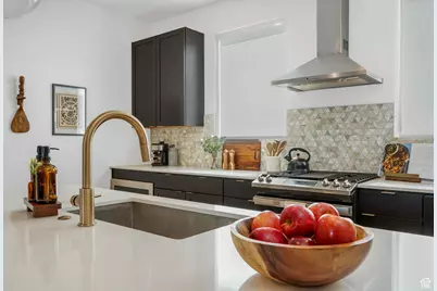 493 E Alice Way, Layton, UT 84041 - Photo 8