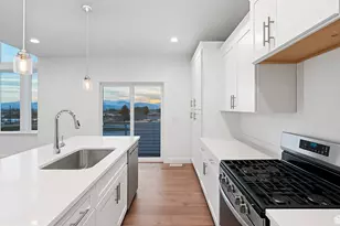 7375 S Dewmar Ct W, Midvale, UT 84047 - Photo 4