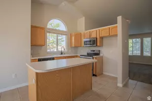 7288 S Comet Hill Cir W, West Jordan, UT 84081 - Photo 8