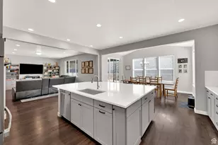 94 E Broxburn Way, Tooele, UT 84074 - Photo 12