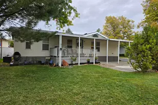 1025 N 300 W, Springville, UT 84663 - Photo 2