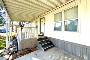 1025 N 300 W, Springville, UT 84663 - Photo 22