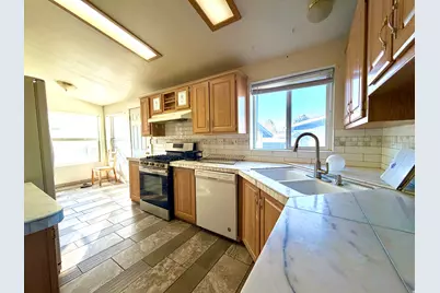 1025 N 300 W #1, Springville, UT 84663 - Photo 10