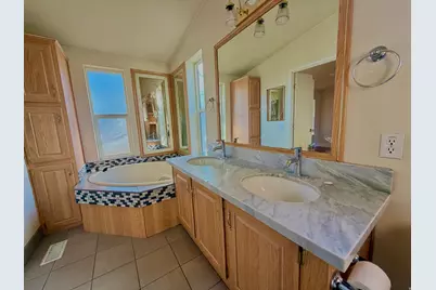 1025 N 300 W #1, Springville, UT 84663 - Photo 12