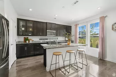 6156 W Poplar View Dr, South Jordan, UT 84009 - Photo 10