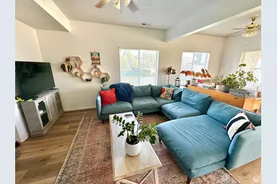 7173 S Kristilyn Ln W, West Jordan, UT 84084 - Photo 4