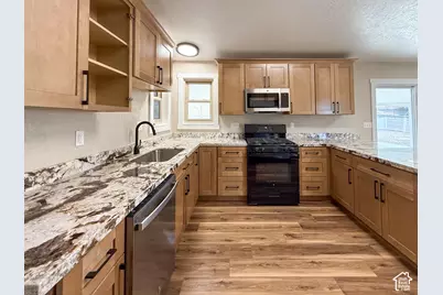 510 W Highway Dr, Wellington, UT 84542 - Photo 4