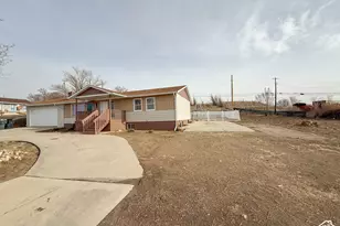 510 W Hwy Dr, Wellington, UT 84542 - Photo 2