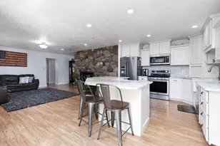 295 S State St, Ferron, UT 84523 - Photo 16