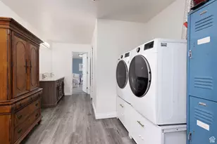 295 S State St, Ferron, UT 84523 - Photo 24