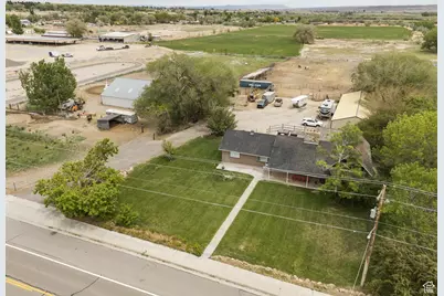 295 S State St, Ferron, UT 84523 - Photo 42