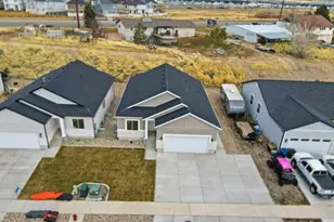 1579 S 3170 E, Spanish Fork, UT 84660 - Photo 24