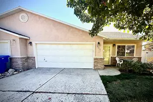 361 E 1900 N, North Ogden, UT 84414 - Photo 2