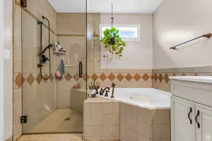 562 E Commonwealth Ave S, Salt Lake City, UT 84106 - Photo 14