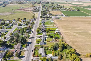 670 W 300 N, Hyrum, UT 84319 - Photo 38