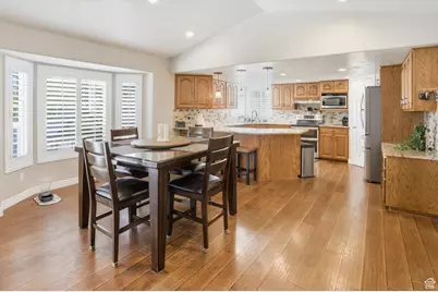 1283 N 2575 E, Layton, UT 84040 - Photo 10